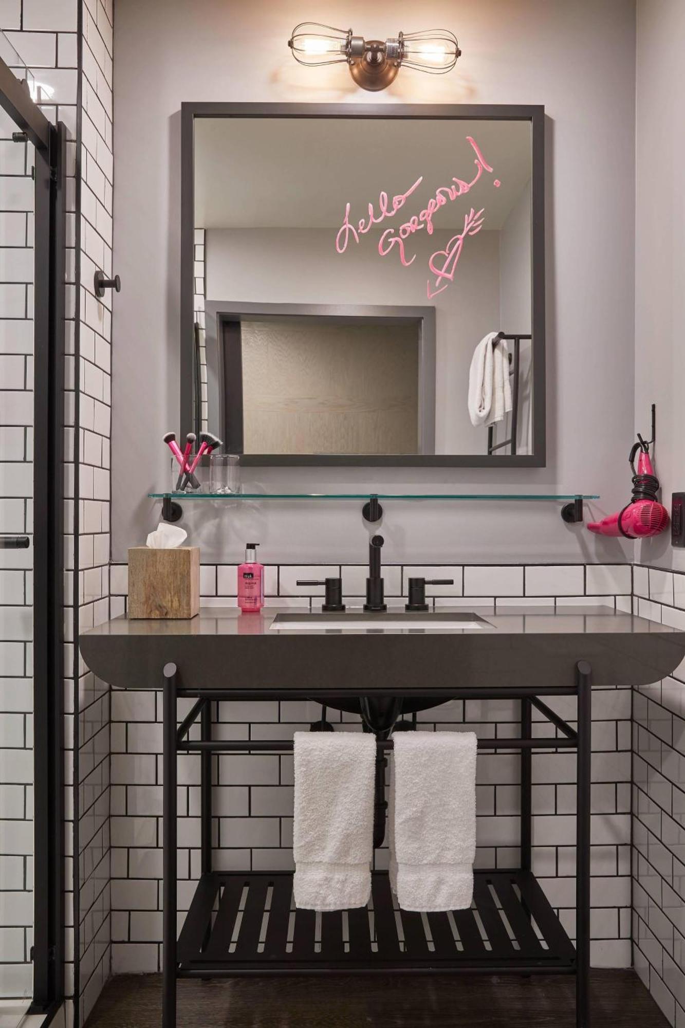 Готель Moxy Atlanta Midtown Екстер'єр фото