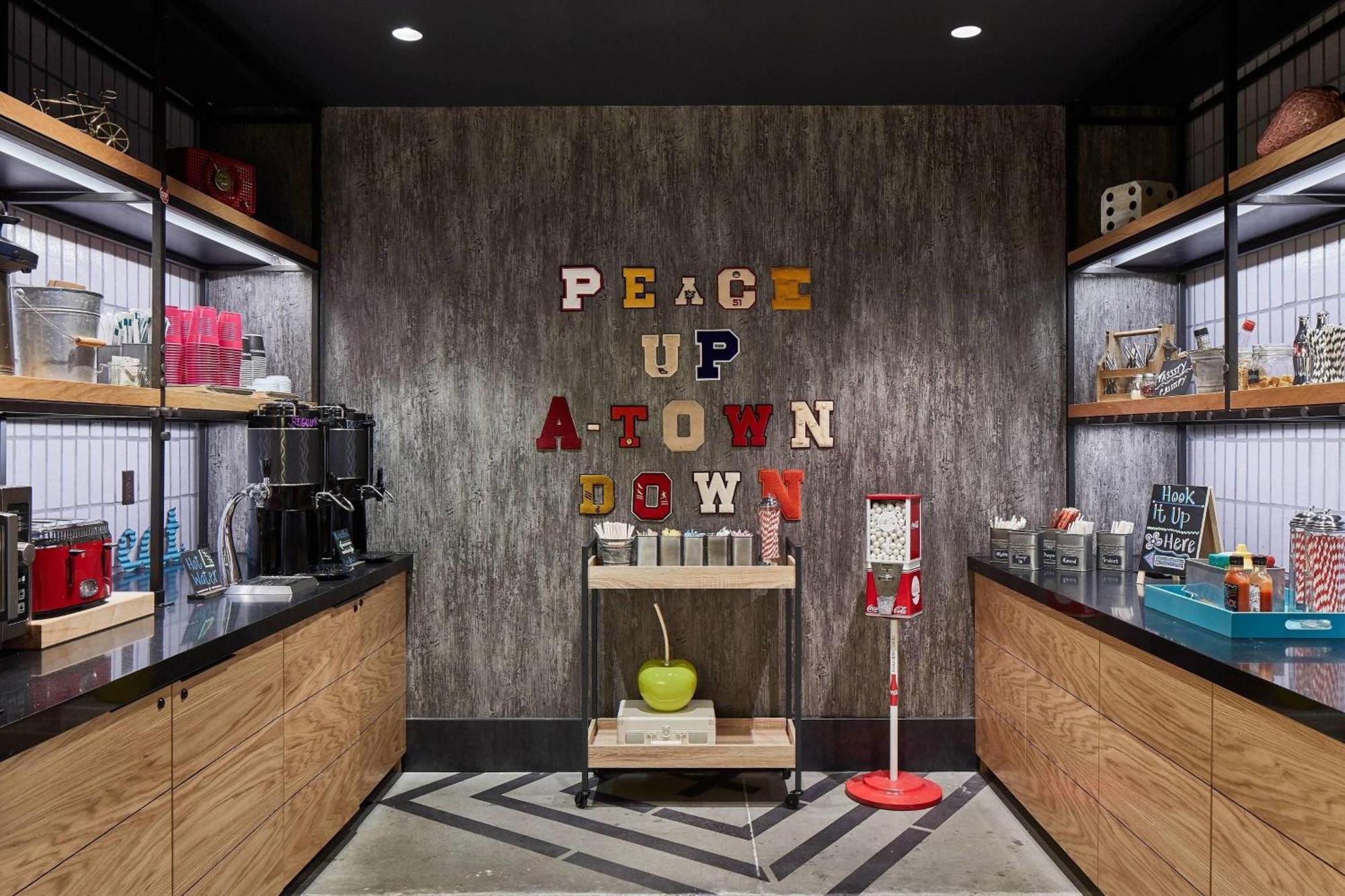 Готель Moxy Atlanta Midtown Екстер'єр фото