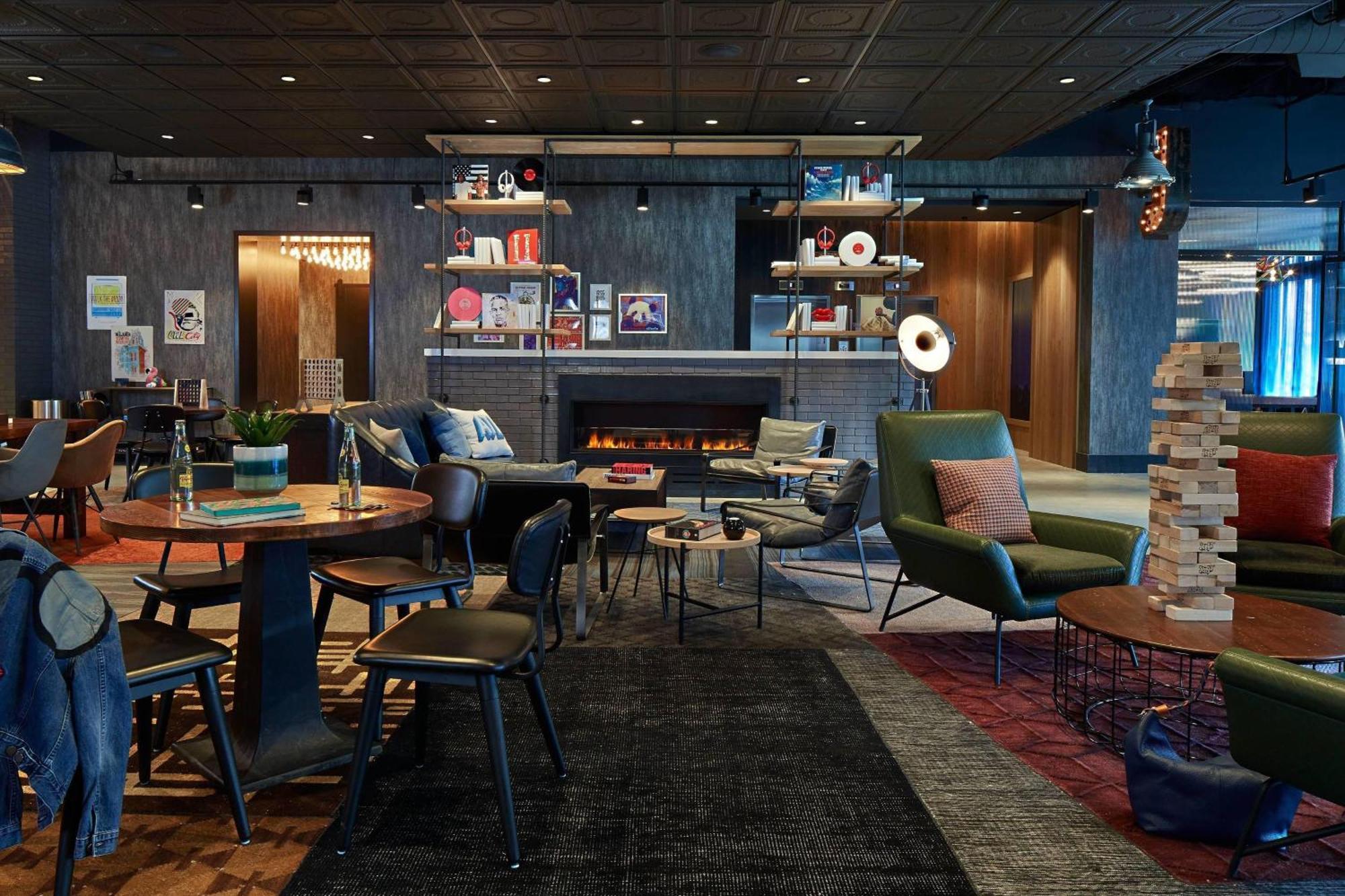 Готель Moxy Atlanta Midtown Екстер'єр фото